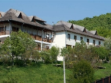 Cazare la  Casa cu Tei