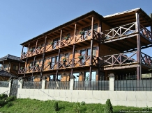 Cazare la  Pensiunea Delta Rustic