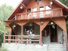 Casuta Paterau - accommodation in  Cheia (04)