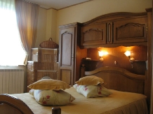 Pensiunea Uzu - accommodation in  Comanesti (10)