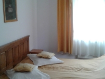 Pensiunea Caraffa - accommodation in  Slanic Moldova (09)