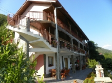 Pensiunea Iulia - accommodation in  Danube Boilers and Gorge, Clisura Dunarii (01)