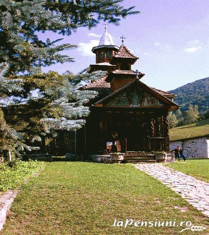 Pensiunea Poarta Zmeilor - accommodation in  Apuseni Mountains, Motilor Country, Arieseni (Surrounding)