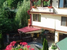 Pensiunea Cuibul Viselor - accommodation in  Cernei Valley, Herculane (37)