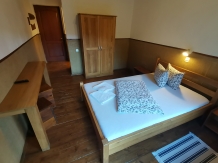 Cabana Dianthus - accommodation in  Rucar - Bran, Piatra Craiului, Rasnov (12)
