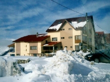 Pensiunea Paradis - accommodation in  North Oltenia, Transalpina (05)