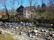 Pensiunea Mugur de Fluier - accommodation in  Gura Humorului, Bucovina (18)