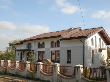Pensiunea Rapsodia - accommodation in  Bucovina (06)