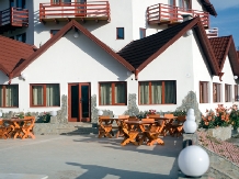 Pensiunea Coroana Reginei - accommodation in  Rucar - Bran, Moeciu, Bran (03)