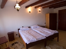 Pensiunea Coroana Reginei - accommodation in  Rucar - Bran, Moeciu, Bran (09)