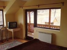 Pensiunea Valea Caruntei - accommodation in  Prahova Valley (03)