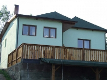 Cazare la  Casa La Pescarie