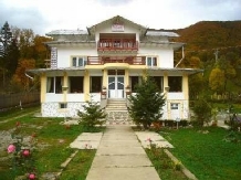 Pensiunea Paradis - accommodation in  Valea Doftanei (02)