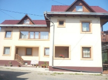Cazare la Casa Irinuca Cazare la Casa Irinuca