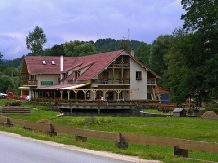 Pensiunea La Nicolae - accommodation in  Hateg Country, Transalpina (10)