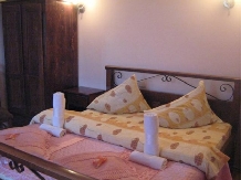 Casa Afetelor - accommodation in  Moldova (09)