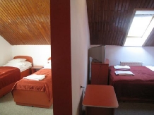 Complex Lostrita - accommodation in  Maramures Country (10)