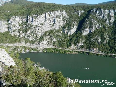 Cabanele Valea Ponicovei - accommodation in  Danube Boilers and Gorge, Clisura Dunarii (Surrounding)