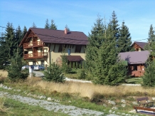 Pensiunile Zori De Zi si Apus De Soare - accommodation in  Apuseni Mountains, Belis (13)