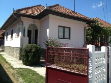 Cazare la Pensiunea Lili Novaci Cazare la Pensiunea Lili Novaci