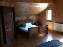 Casa dintre lacuri - accommodation in  North Oltenia (23)
