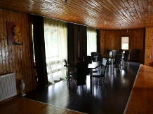 Casa dintre lacuri - accommodation in  North Oltenia (30)