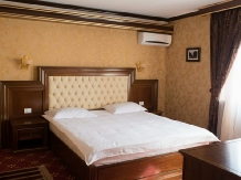 Pensiunea La Plopii Fara Sot - accommodation in  Moldova (06)