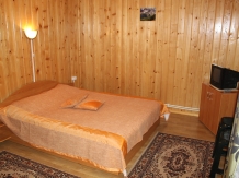 Pensiunea Madona - accommodation in  Moldova (26)