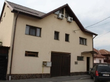 Pensiunea Giovani - accommodation in  North Oltenia (01)