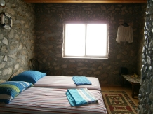 Casa de vacanta Florin - accommodation in  Danube Boilers and Gorge, Clisura Dunarii (04)