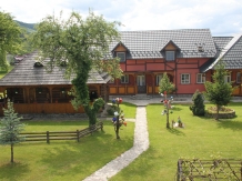 Pensiunea Turlas - accommodation in  Maramures Country (02)