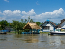 Pensiunea Unchiul Vanea - accommodation in  Danube Delta (01)