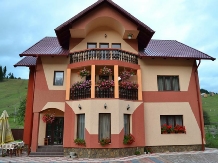 Pensiunea Laura - accommodation in  Bucovina (01)