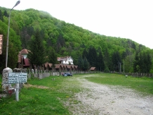 Complex Comanca - accommodation in  Olt Valley (03)