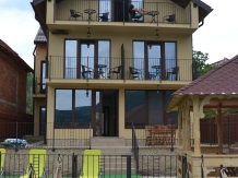 Vila Golful Dunarii - accommodation in  Danube Boilers and Gorge, Clisura Dunarii (01)