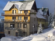 Haus am Berg - accommodation in  Apuseni Mountains, Motilor Country, Arieseni (02)