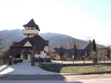 Castelul de Smarald - cazare Moldova (46)