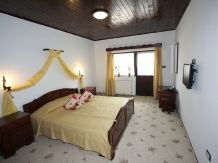 VILA SMARANDA - accommodation in  Prahova Valley (35)