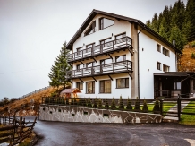 Royal Rado Villa Premium - accommodation in  Rucar - Bran, Moeciu (01)