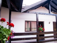 Casa de sub deal - alloggio in  Nord Oltenia (09)