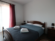 Pensiunea Emelys - accommodation in  Moldova (31)
