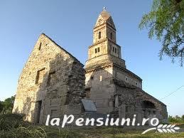 Pensiunea Ulpia Traiana - alloggio in Tara Hategului (Attività e i dintorni) Pensiunea Ulpia Traiana - alloggio in Tara Hategului (Attività e i dintorni)