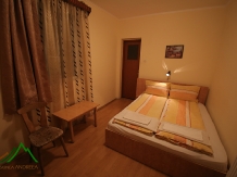 Pensiunea Andreea - accommodation in  Apuseni Mountains (03)