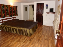 Pensiunea La Caramidari - accommodation in  Buzau Valley (03)