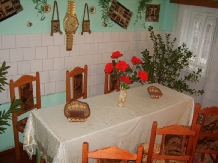 Pensiunea Dorel Petreus - accommodation in  Maramures Country (10)