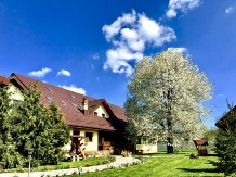 Casa Galbena - accommodation in  Bucovina (01)