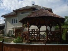 Pensiunea Ion de la Cruce - accommodation in  Maramures Country (01)