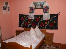 Pensiunea Ion de la Cruce - accommodation in  Maramures Country (10)