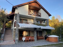 Pensiunea Kiss - accommodation in  Transylvania (06)