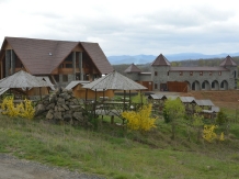 Pensiunea Domeniul Regilor - accommodation in  Apuseni Mountains (02)